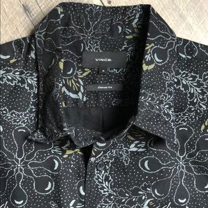 Men’s Classic Fit Button Up